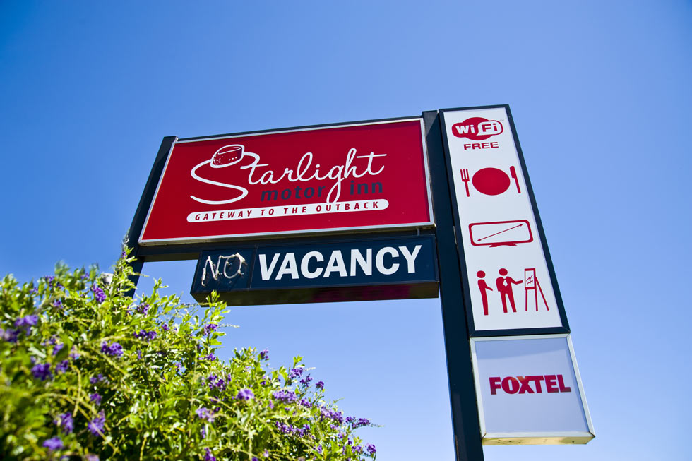 Welcome to Starlight Motor Inn, we are centrally located in the thriving town of Roma